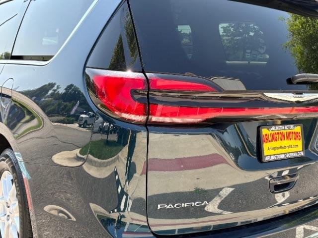 Chrysler Pacifica Touring L FWD 2022