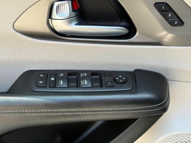 Chrysler Pacifica Touring L FWD 2022