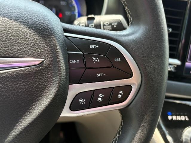 Chrysler Pacifica Touring L FWD 2022