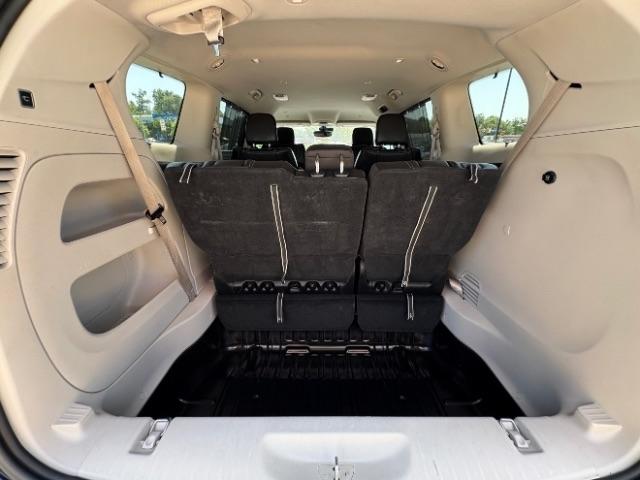 Chrysler Pacifica Touring L FWD 2022