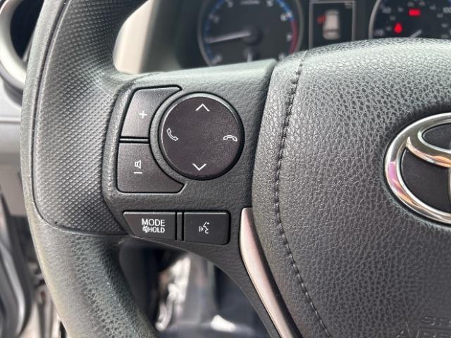 Toyota RAV4 LE AWD (Natl) 2017