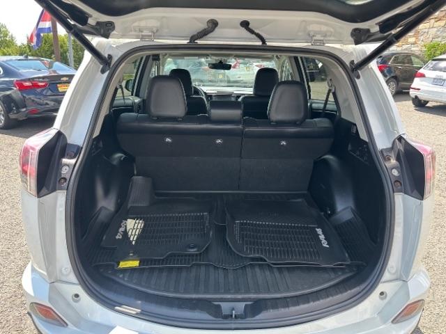 Toyota RAV4 Limited AWD (Natl) 2017
