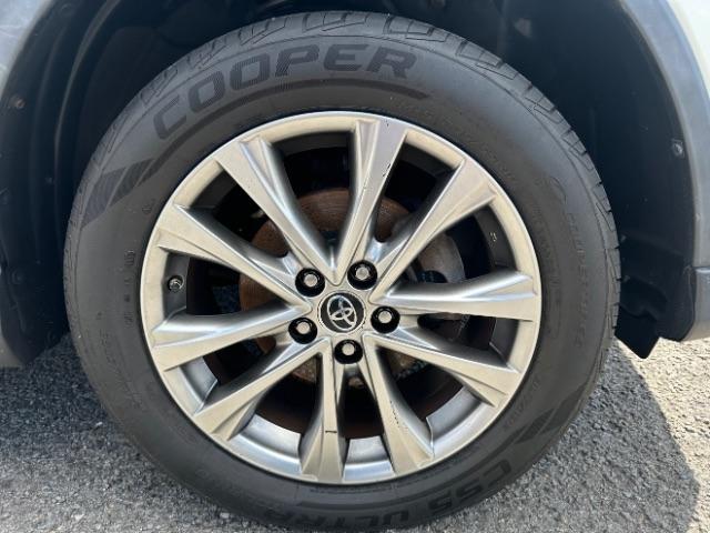 Toyota RAV4 Limited AWD (Natl) 2017