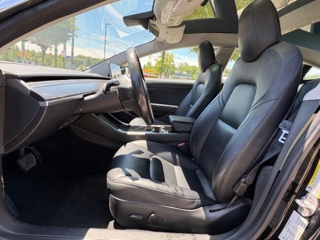Tesla Model 3 Mid Range RWD *Ltd Avail* 2019