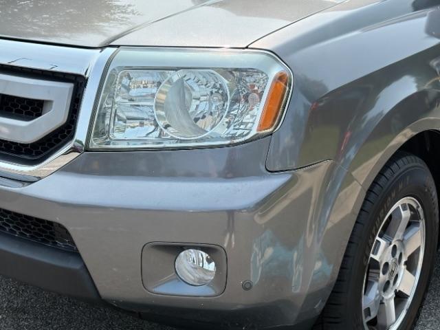 Honda Pilot 4WD 4dr Touring w/RES & Navi 2011