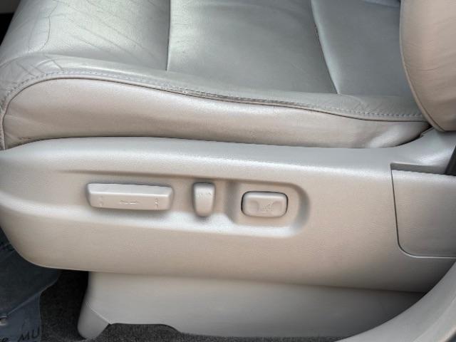 Honda Pilot 4WD 4dr Touring w/RES & Navi 2011