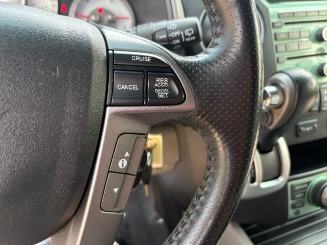 Honda Pilot 4WD 4dr Touring w/RES & Navi 2011
