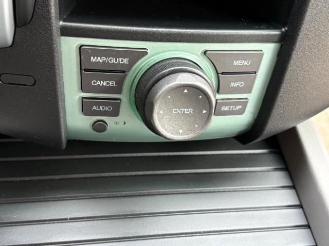 Honda Pilot 4WD 4dr Touring w/RES & Navi 2011