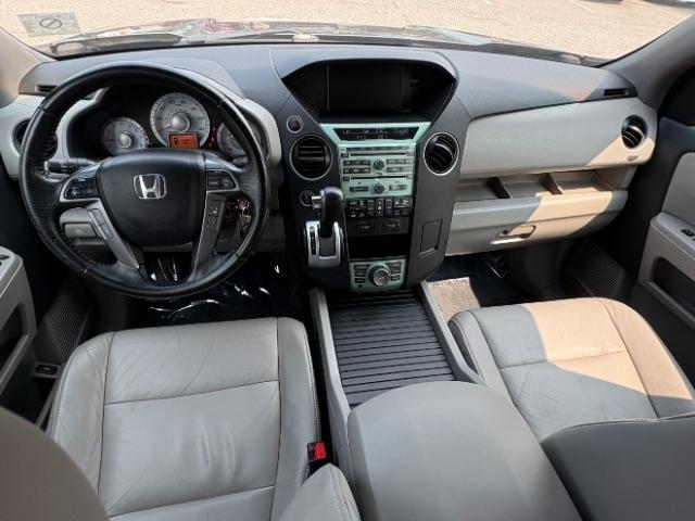 Honda Pilot 4WD 4dr Touring w/RES & Navi 2011