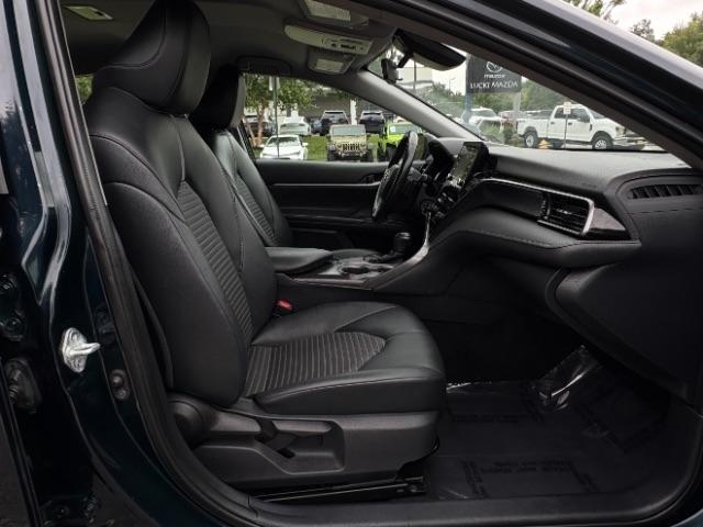 Toyota Camry SE Auto (Natl) 2021