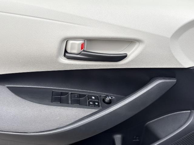 Toyota Corolla LE CVT (Natl) 2022