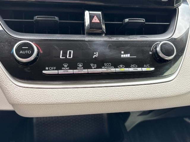 Toyota Corolla LE CVT (Natl) 2022