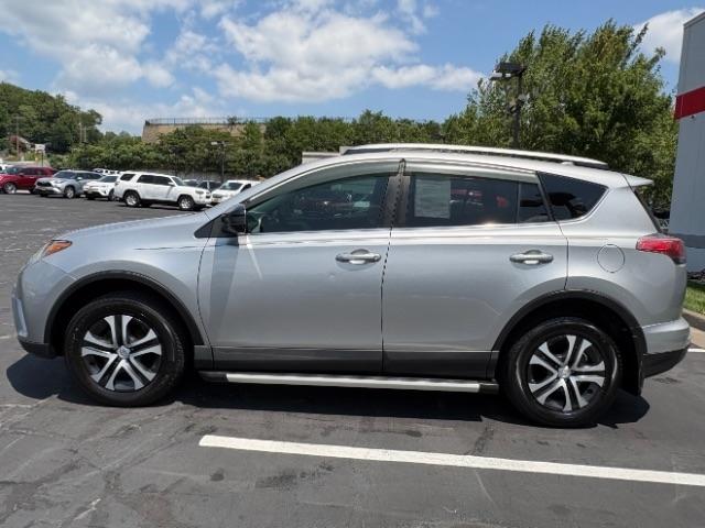 Toyota RAV4 FWD 4dr LE (Natl) 2016
