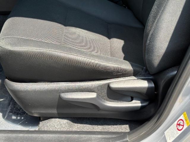 Toyota RAV4 FWD 4dr LE (Natl) 2016