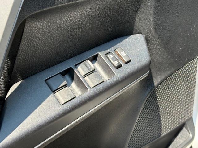 Toyota RAV4 FWD 4dr LE (Natl) 2016