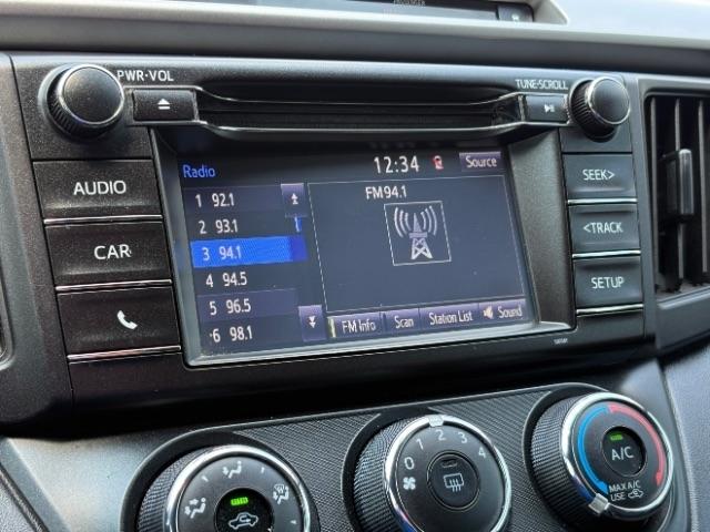 Toyota RAV4 FWD 4dr LE (Natl) 2016