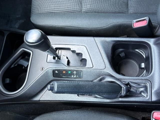 Toyota RAV4 FWD 4dr LE (Natl) 2016