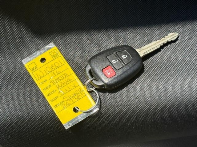 Toyota RAV4 FWD 4dr LE (Natl) 2016