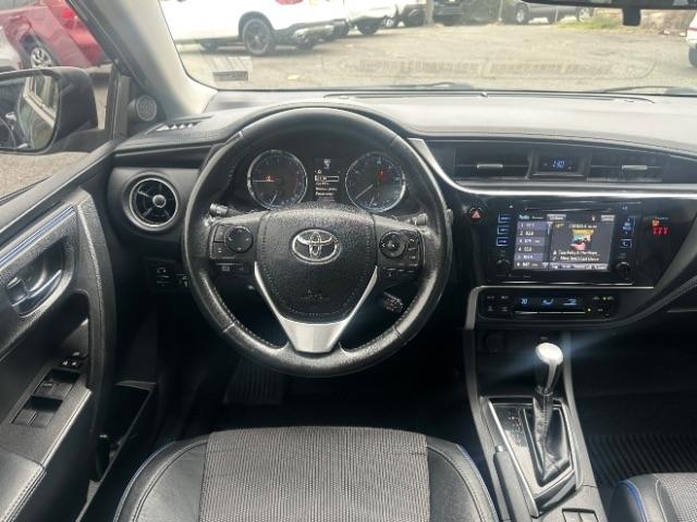 Toyota Corolla XLE CVT (Natl) 2019