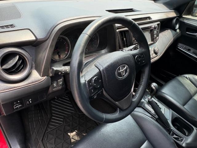 Toyota RAV4 AWD 4dr SE (Natl) 2016