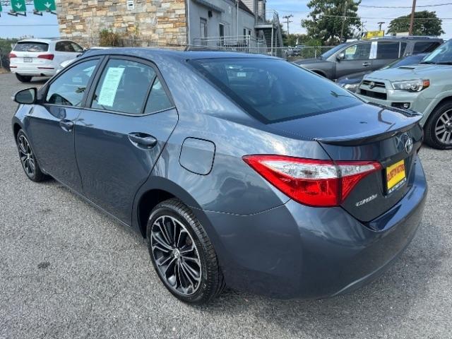 Toyota Corolla 4dr Sdn CVT LE Premium (Natl) 2015