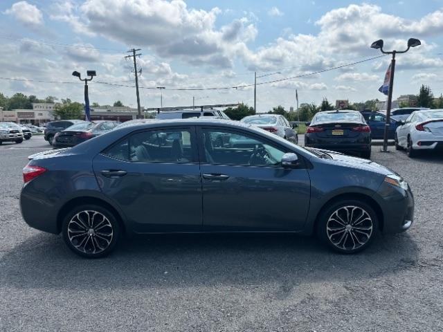 Toyota Corolla 4dr Sdn CVT LE Premium (Natl) 2015