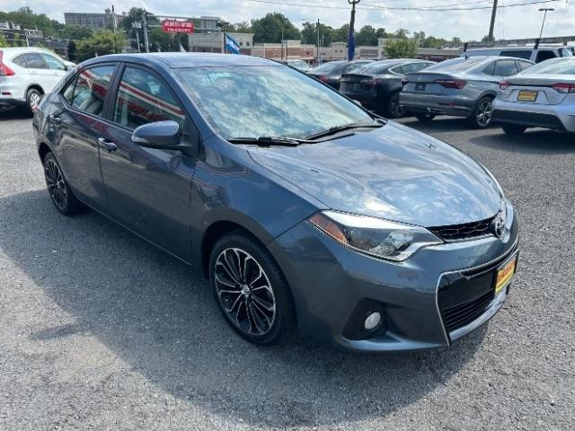 Toyota Corolla 4dr Sdn CVT LE Premium (Natl) 2015