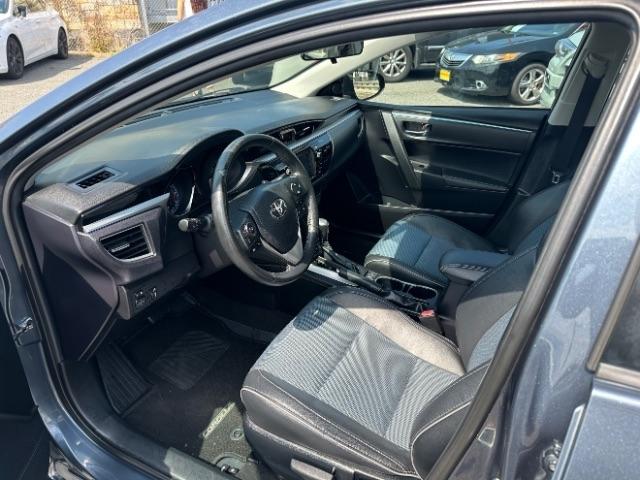 Toyota Corolla 4dr Sdn CVT LE Premium (Natl) 2015