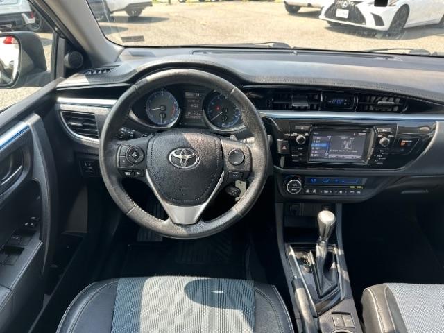 Toyota Corolla 4dr Sdn CVT LE Premium (Natl) 2015
