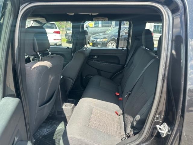 Jeep Liberty RWD 4dr Sport 2012