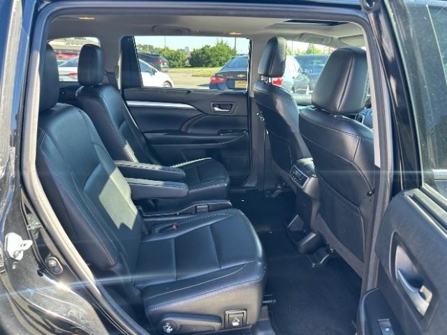 Toyota Highlander XLE V6 AWD (Natl) 2018