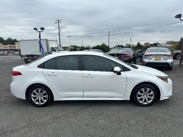 Toyota Corolla LE CVT (Natl) 2024