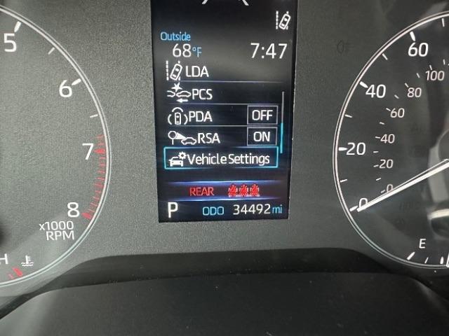 Toyota Corolla LE CVT (Natl) 2024