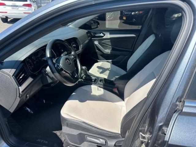 Volkswagen Jetta R-Line Auto 2021