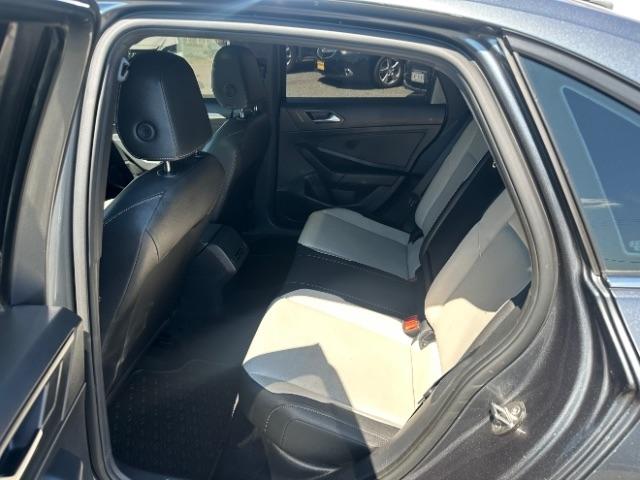 Volkswagen Jetta R-Line Auto 2021