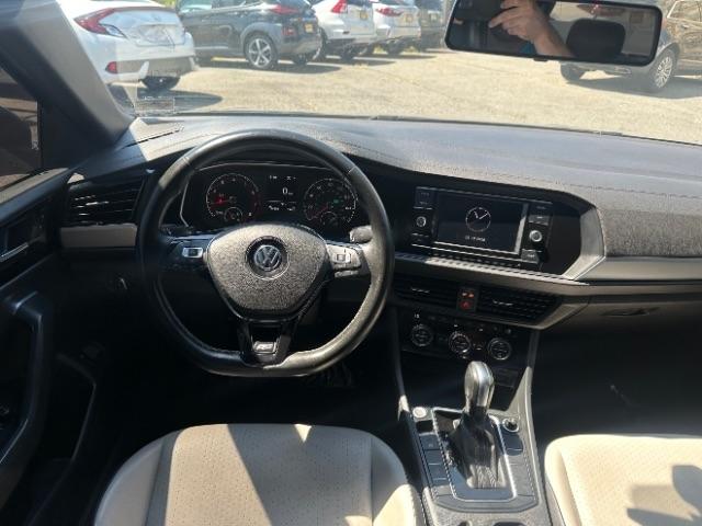 Volkswagen Jetta R-Line Auto 2021