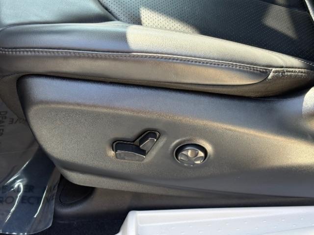 Chrysler Pacifica Hybrid Touring L FWD 2023