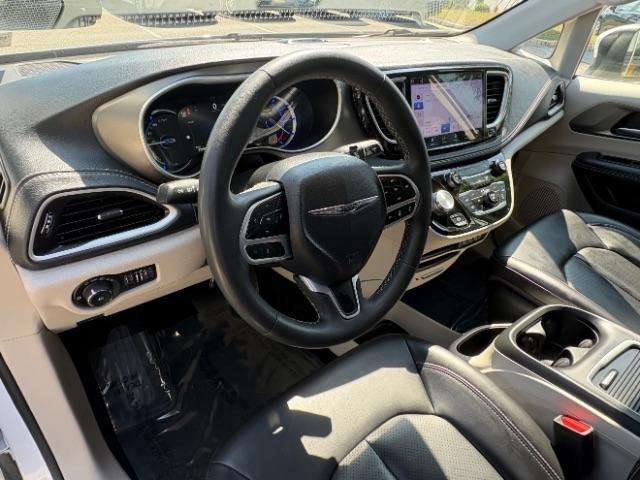 Chrysler Pacifica Hybrid Touring L FWD 2023
