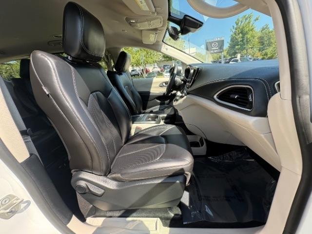 Chrysler Pacifica Hybrid Touring L FWD 2023