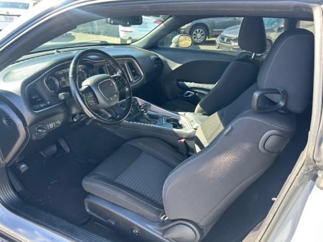 Dodge Challenger SXT RWD 2021