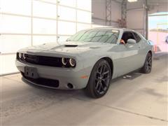 2021 Dodge Challenger SXT RWD