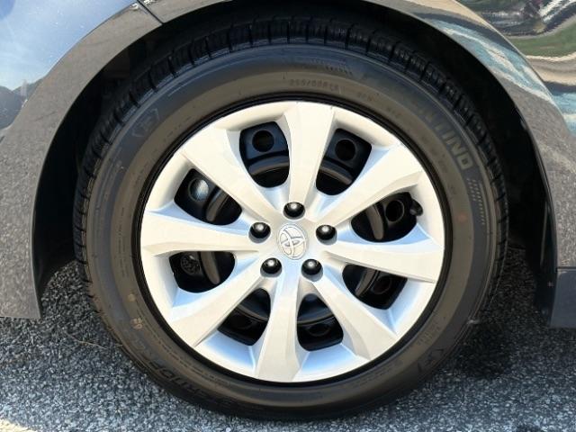 Toyota Corolla LE CVT (Natl) 2025