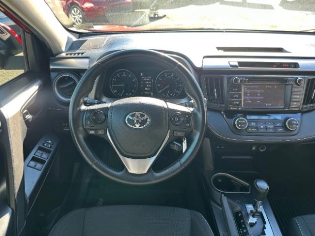 Toyota RAV4 XLE AWD (Natl) 2017