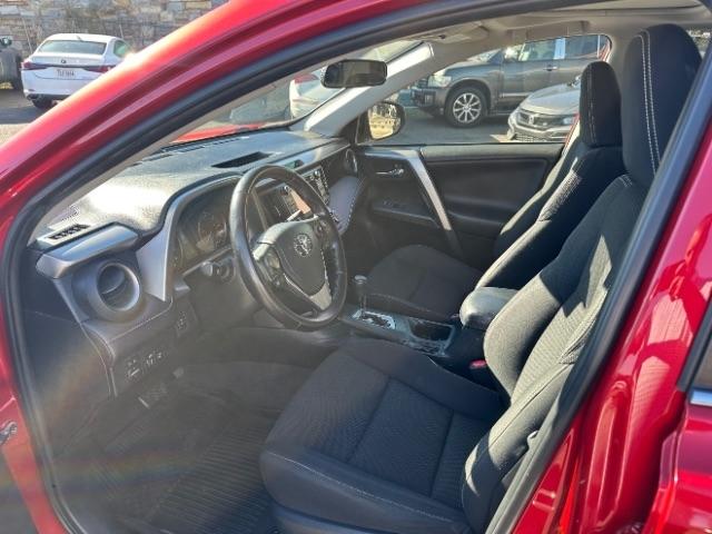 Toyota RAV4 XLE AWD (Natl) 2017