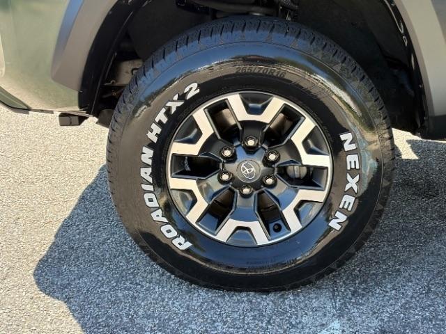 Toyota Tacoma 2WD TRD Off Road Double Cab 5' Bed V6 AT (Natl) 2022