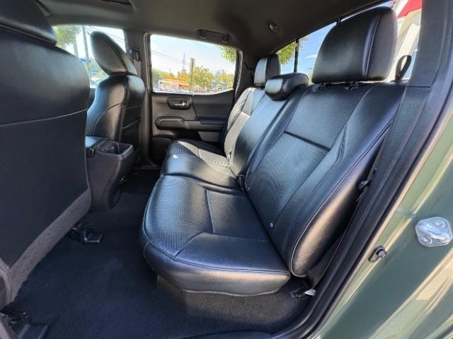 Toyota Tacoma 2WD TRD Off Road Double Cab 5' Bed V6 AT (Natl) 2022