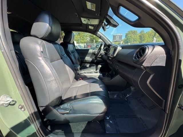 Toyota Tacoma 2WD TRD Off Road Double Cab 5' Bed V6 AT (Natl) 2022