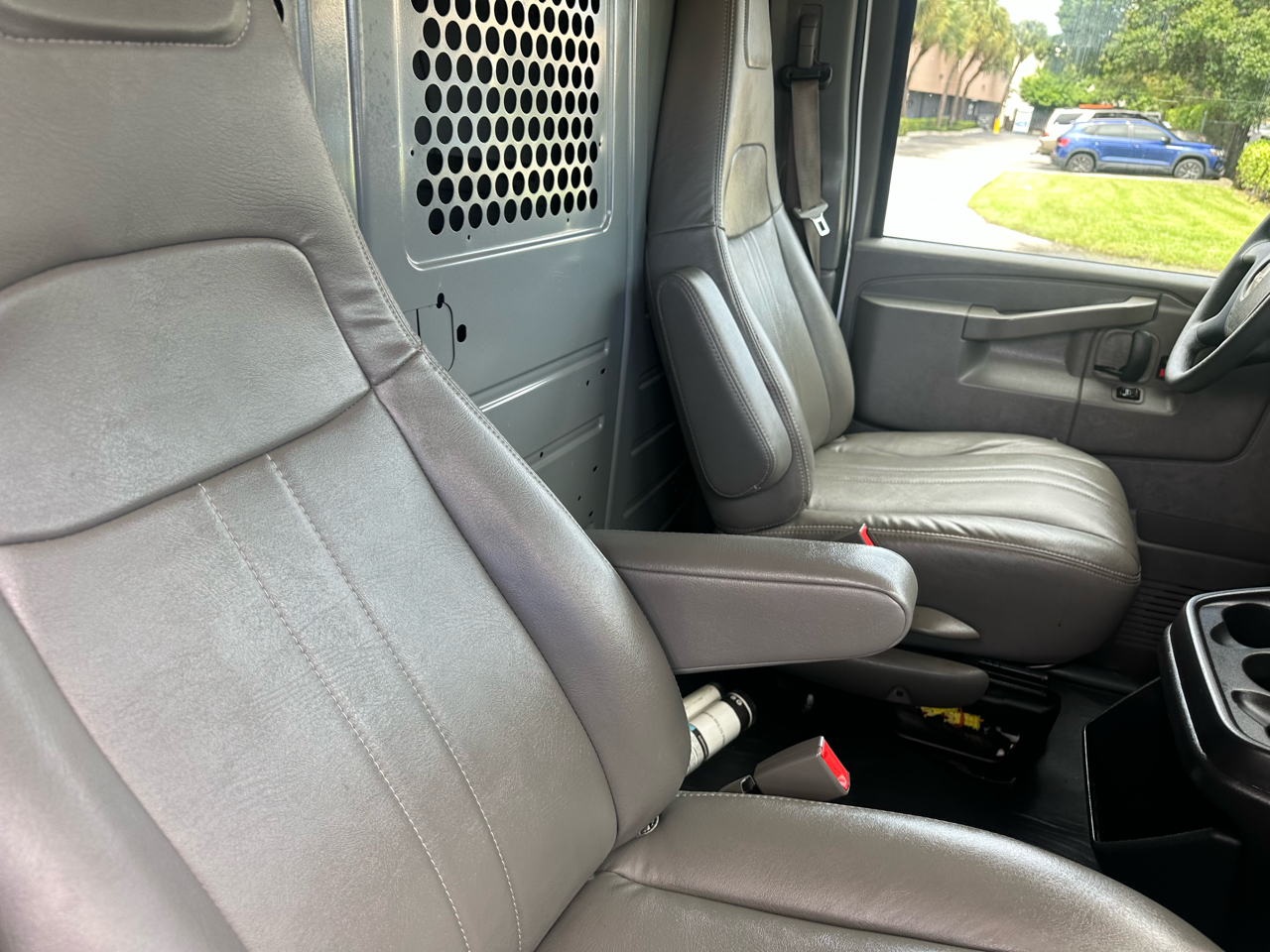 2020 Gmc Savana 2500 Cargo photo 7
