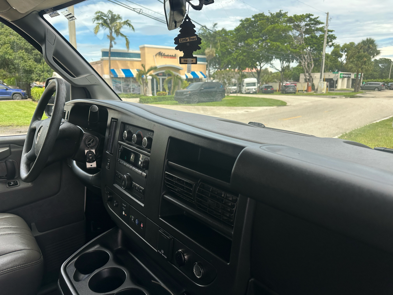 2020 Gmc Savana 2500 Cargo photo 8