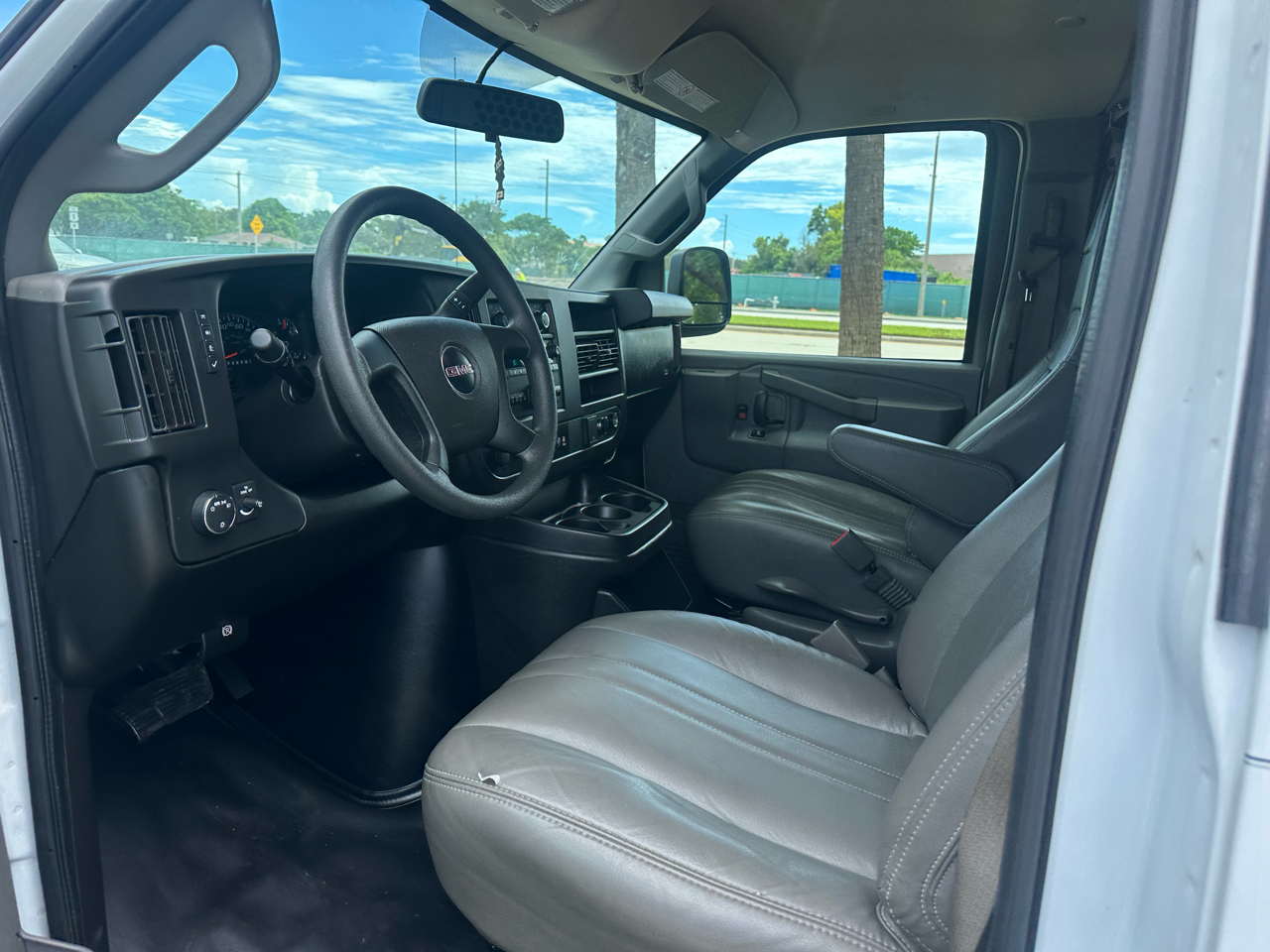 2020 Gmc Savana 2500 Cargo photo 11